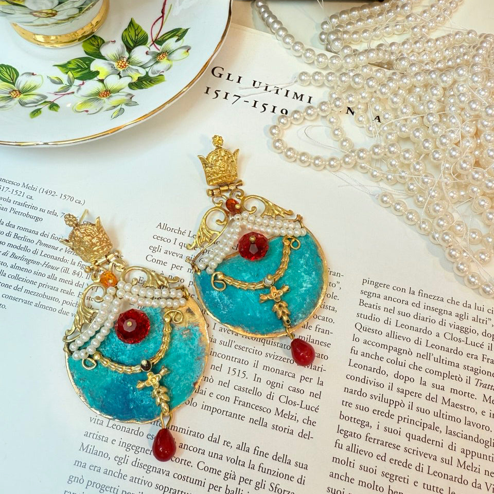 Crowned in Elegance